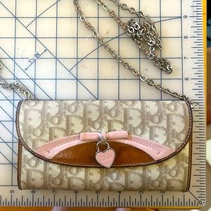 Dior wallet on chain